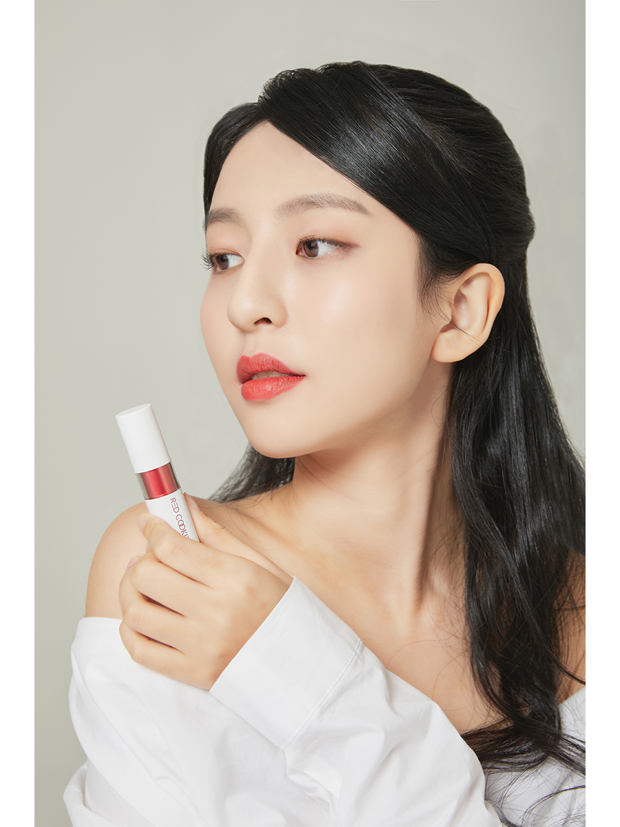 RED COOKIES Губная помада Marshmallow Powder Lipstick (A2 Scarlet Laurent) 3,5гр